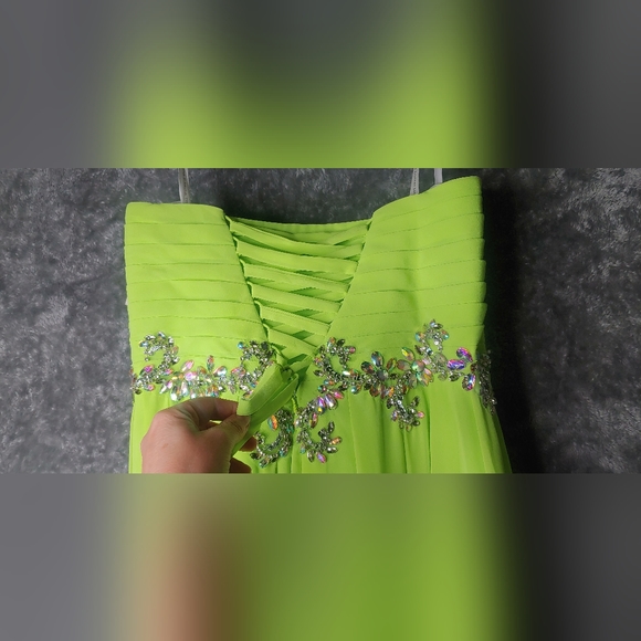 Envious Couture Prom Dress - Picture 7 of 12